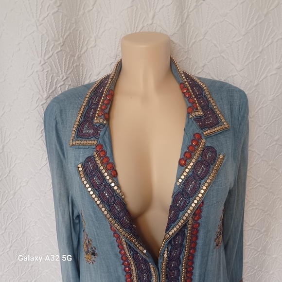 Soft Surroundings Women Size M  Light Blue Beaded Detail Fabric - Picture 9 of 17